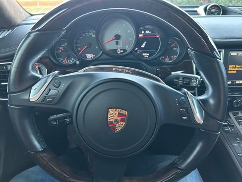 Used 2016 Porsche Panamera GTS image 16