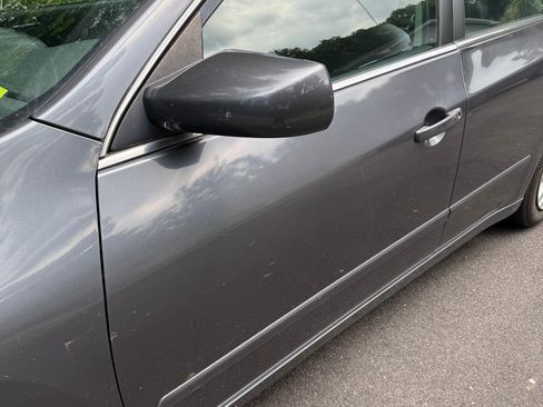 Used 2010 Nissan Altima 2.5 S FWD image 6