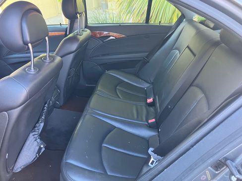 Used 2006 Mercedes-Benz E 350 Sedan image 6