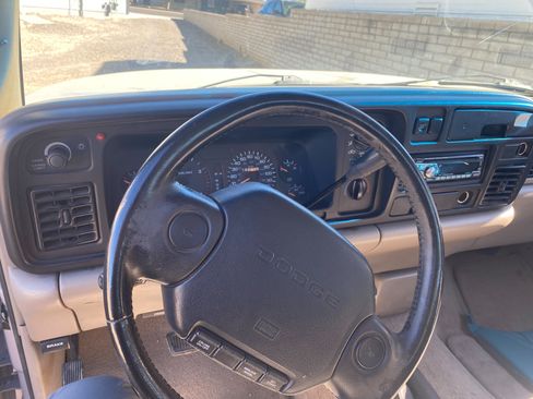 Used 1996 Dodge Ram 2500 Truck 4x4 Club Cab image 2