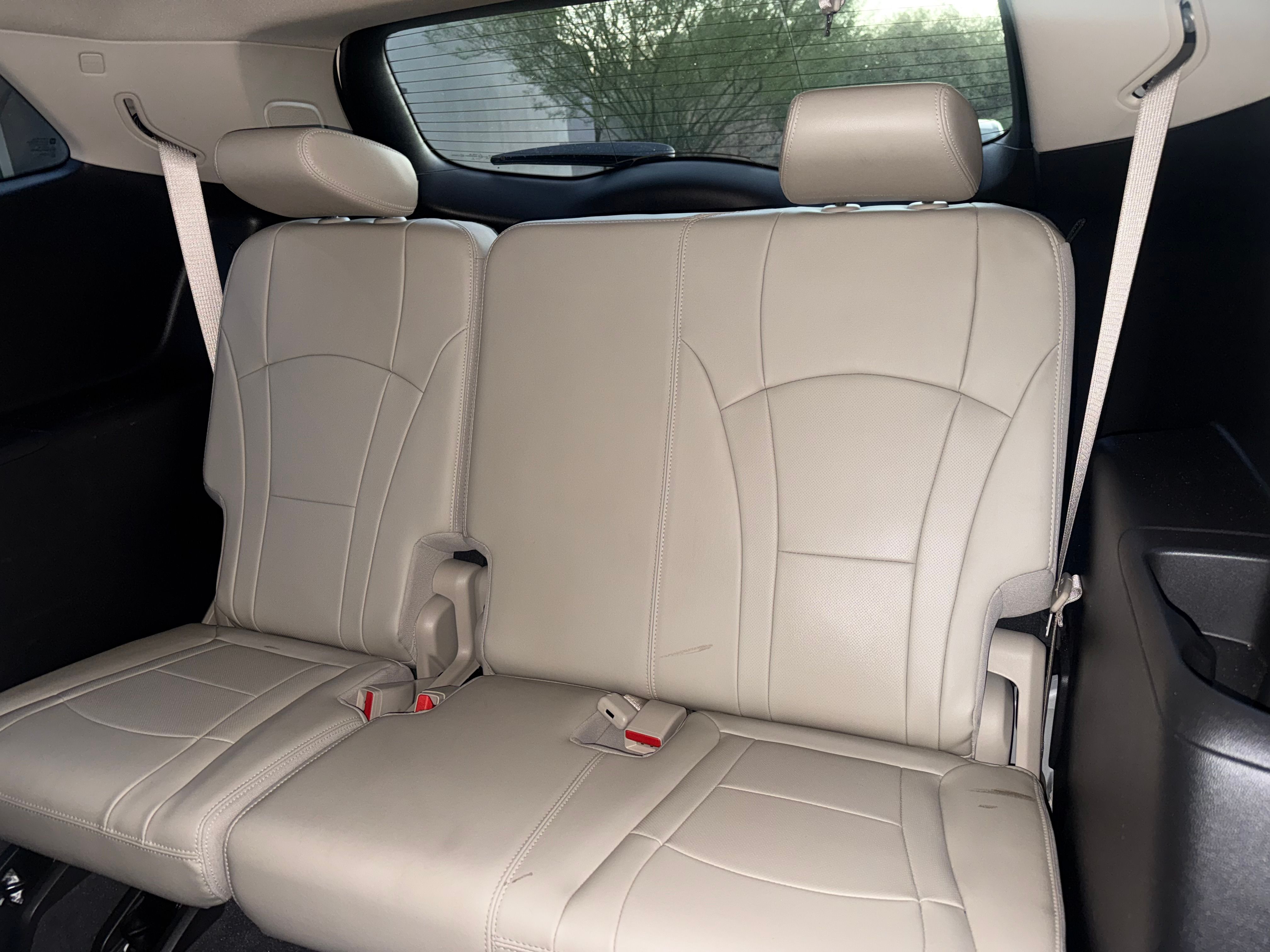 Used 2021 Buick Enclave Essence w/ Sport Touring Edition FWD image 23