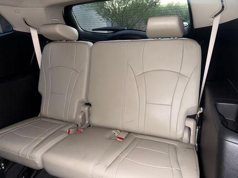 Used 2021 Buick Enclave Essence w/ Sport Touring Edition FWD image 23
