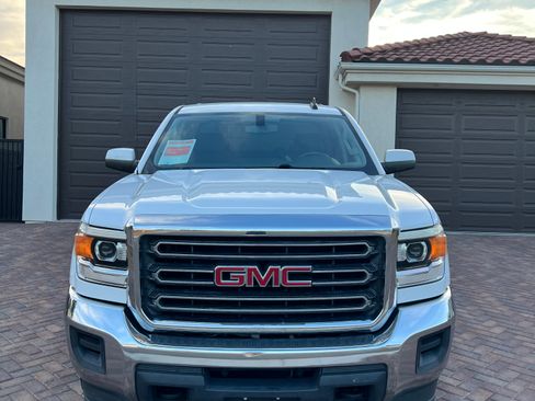 Used 2015 GMC Sierra 2500 SLE w/ Suspension Package, Off-Road image 4