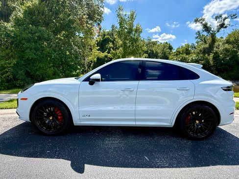 Used 2021 Porsche Cayenne GTS AWD/4WD image 4