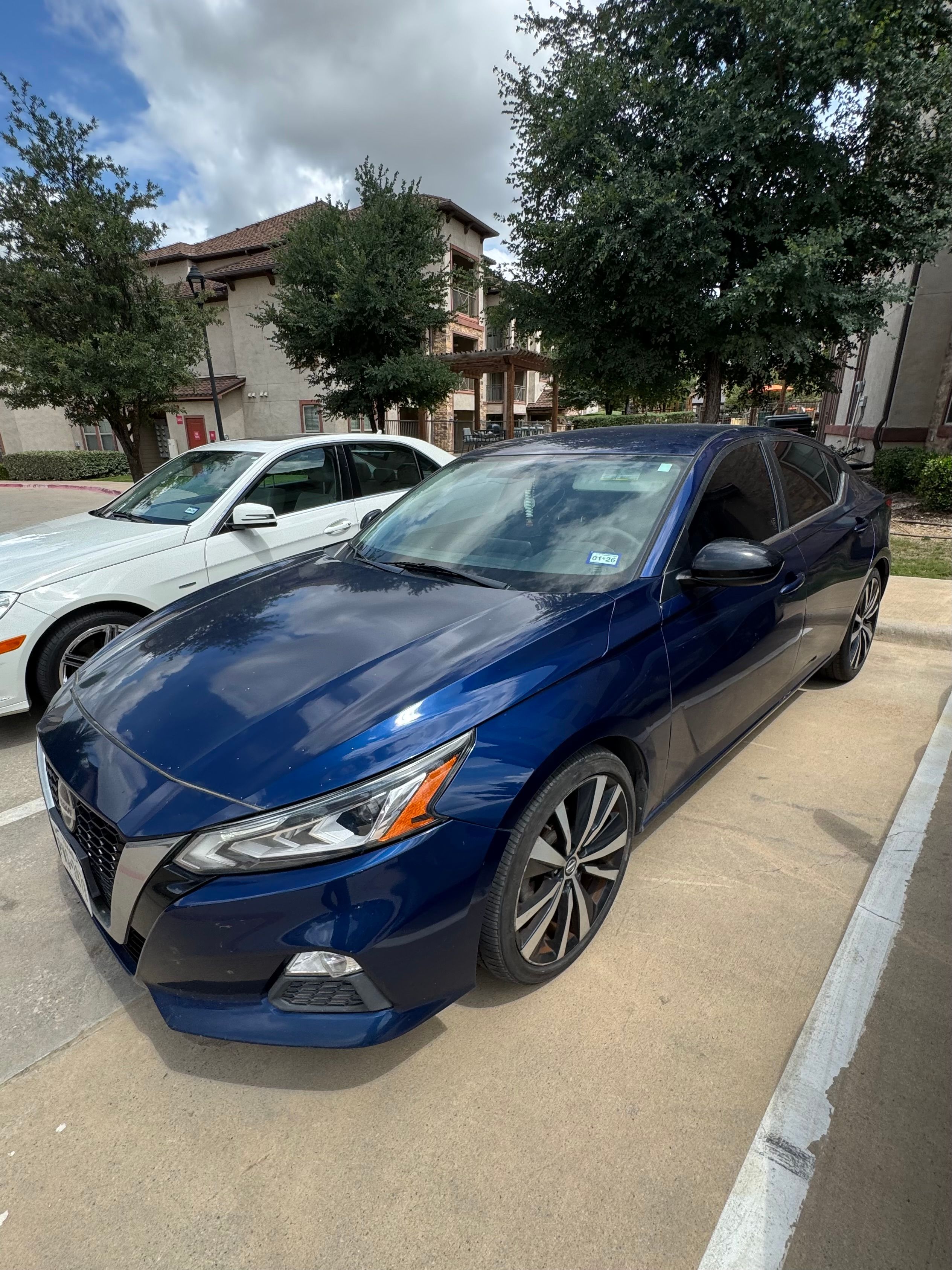Used 2019 Nissan Altima 2.5 SR FWD image 1