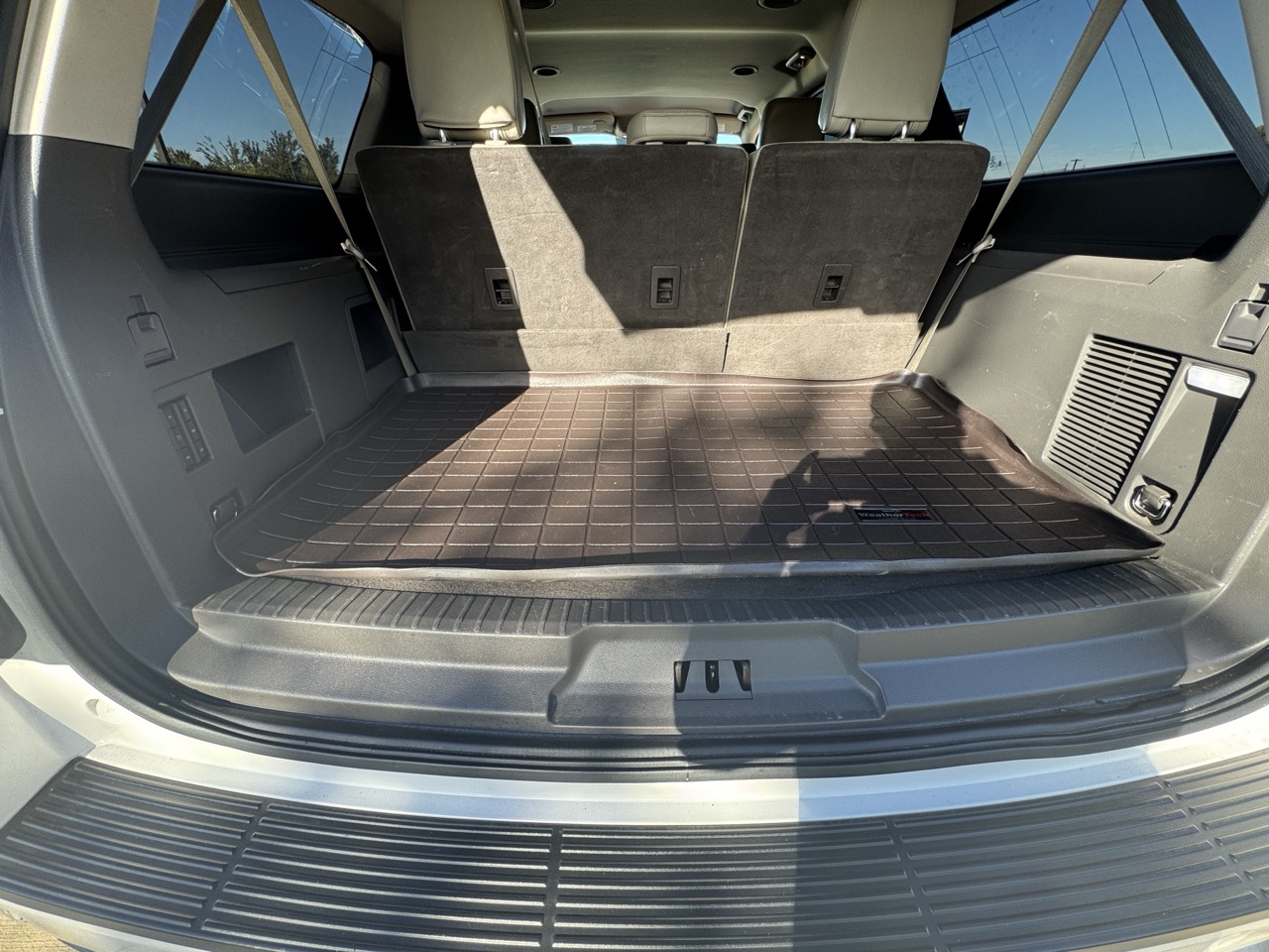 Used 2018 Ford Expedition Max XLT w/ Equipment Group 202A RWD image 18