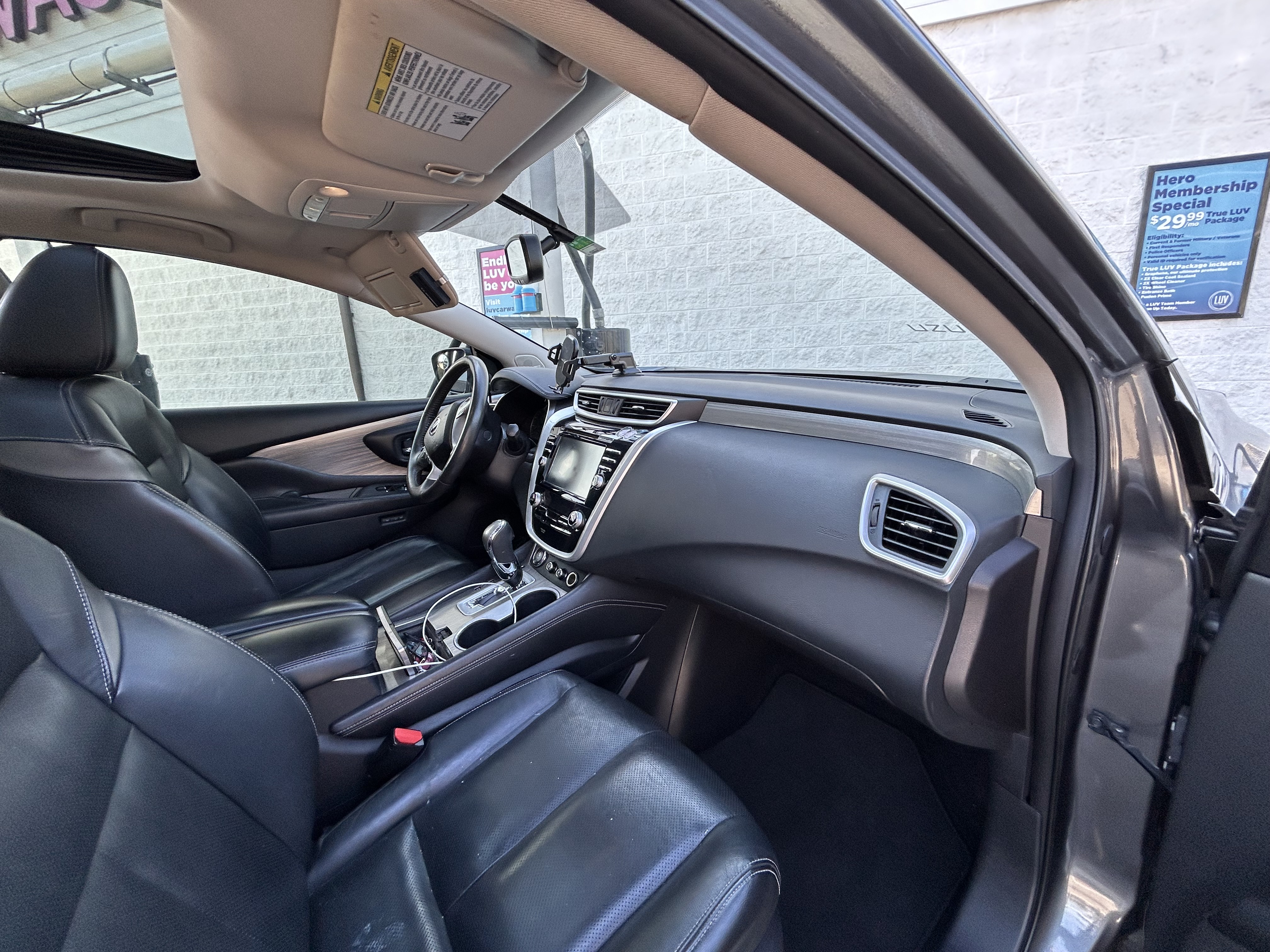 Used 2016 Nissan Murano Platinum w/ Platinum Technology Package FWD image 4