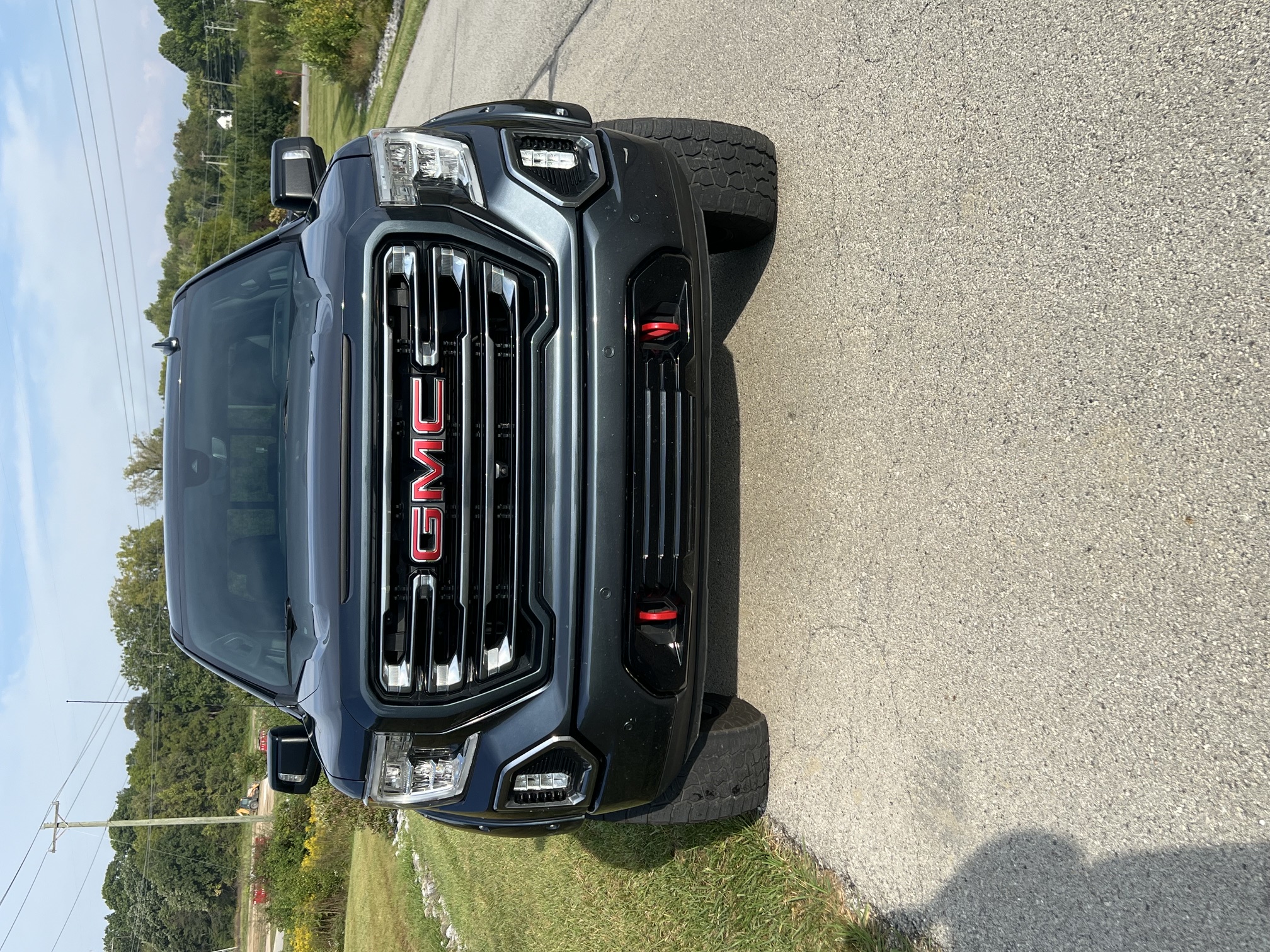Used 2020 GMC Sierra 1500 AT4 w/ AT4 Premium Package AWD/4WD image 4