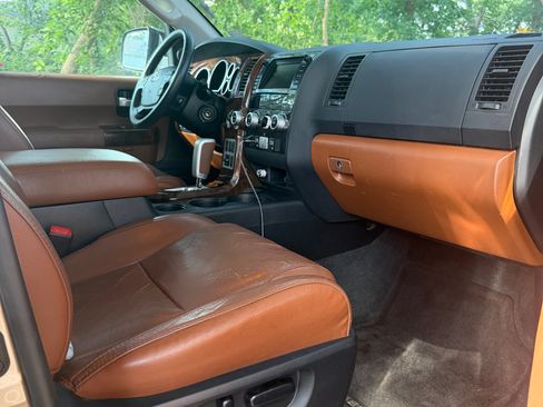 Used 2008 Toyota Sequoia Platinum AWD/4WD image 8