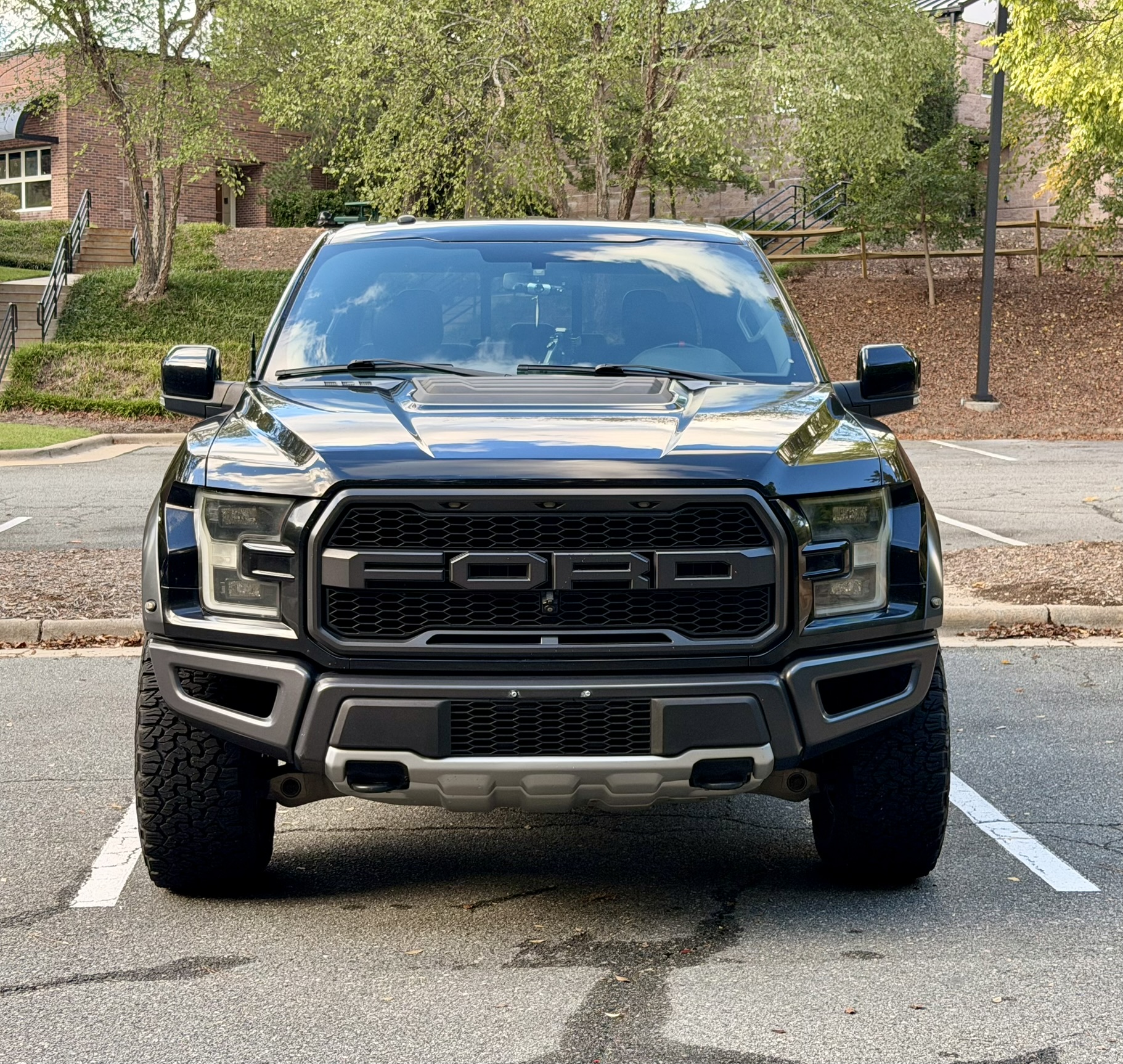 Used 2017 Ford F150 Raptor w/ Equipment Group 802A Luxury AWD/4WD image 2
