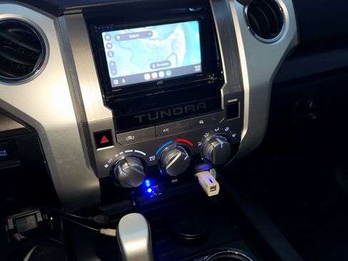 Used 2014 Toyota Tundra SR5 image 8