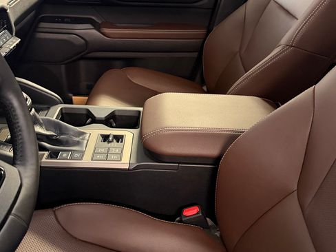 Used 2026 Toyota Land Cruiser image 9