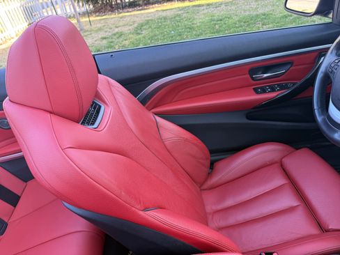 Used 2020 BMW 440i xDrive Convertible w/ Convenience Package image 31