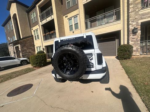 Used 2025 Ford Bronco Big Bend w/ Black Diamond Package image 6