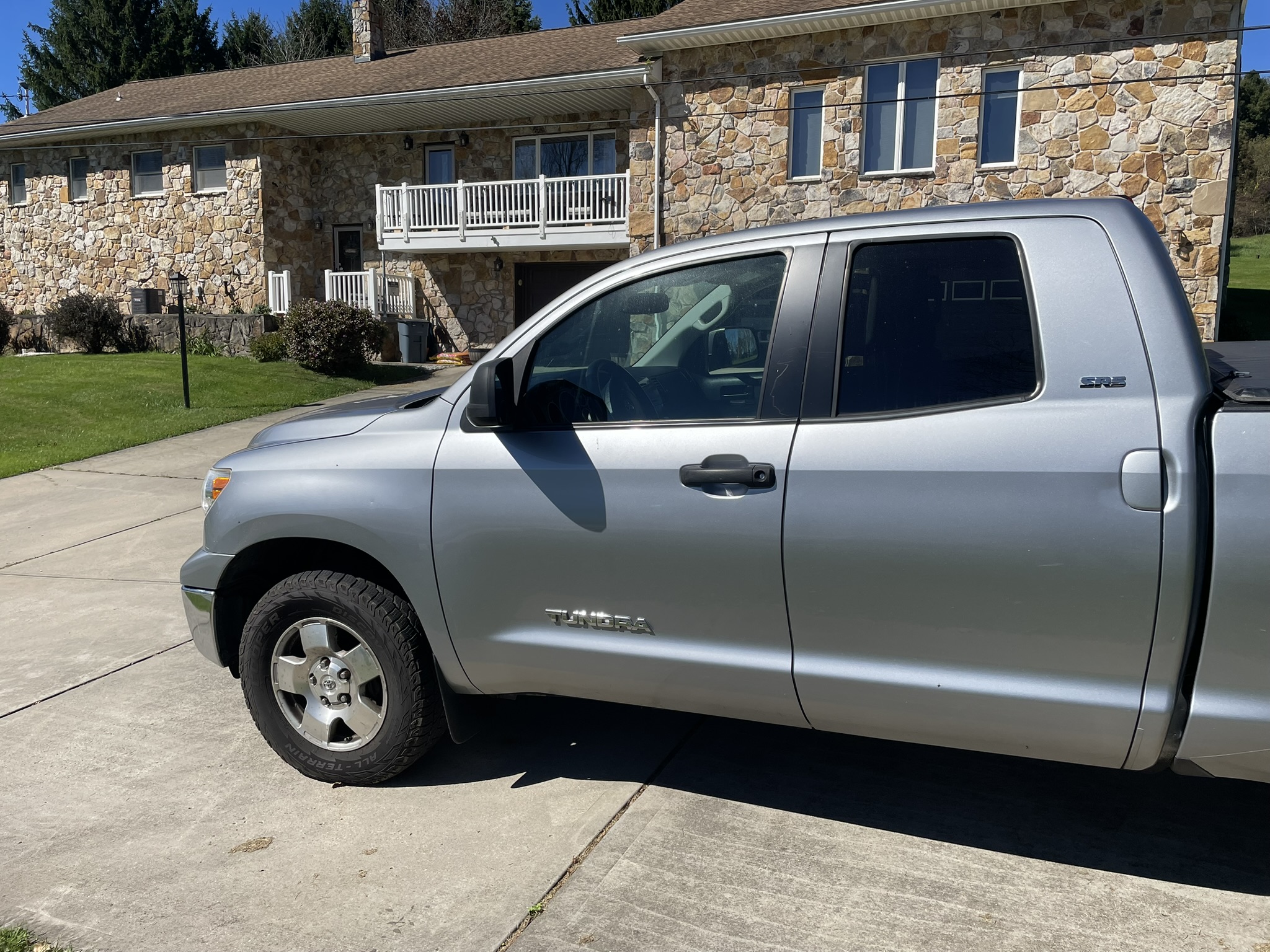 Used 2012 Toyota Tundra 4x4 Double Cab w/ TRD Off-Road Pkg image 4