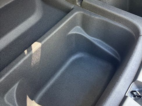 Used 2023 Tesla Model Y Performance image 14