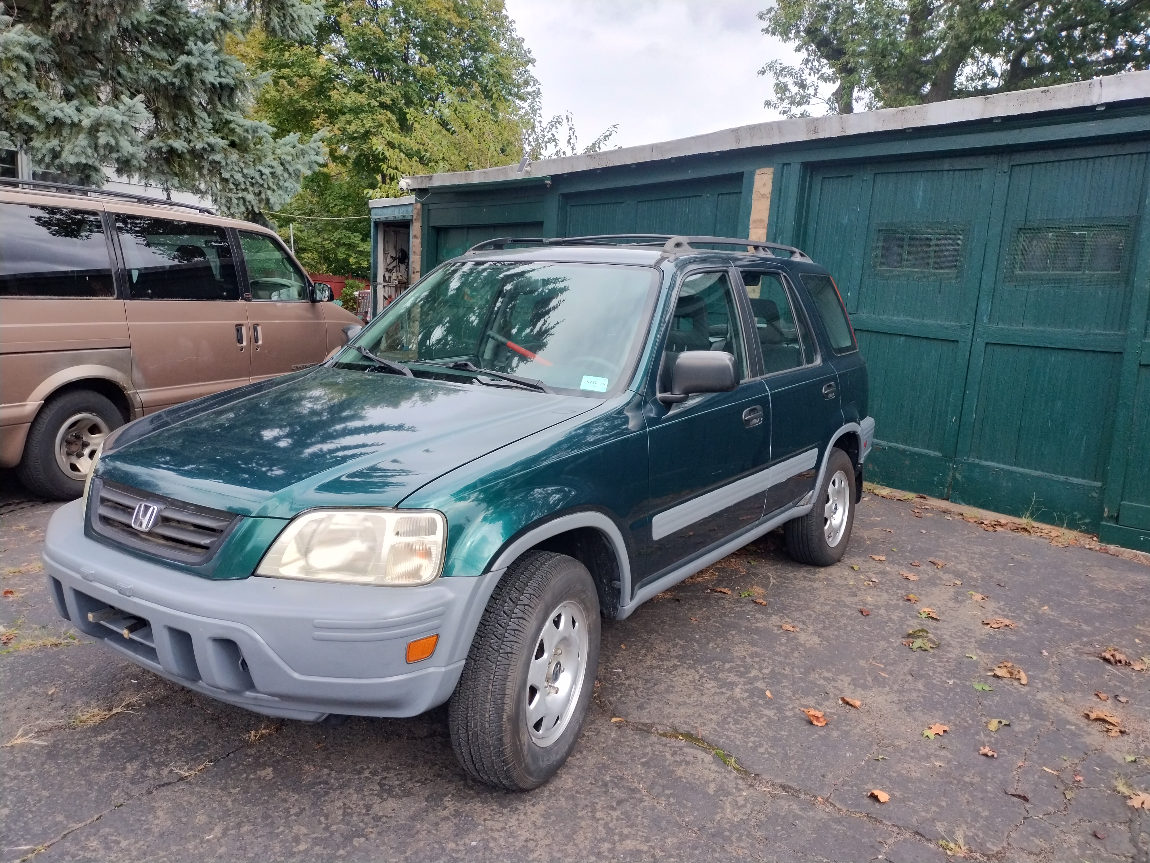 Used 2001 Honda CR-V LX image 4