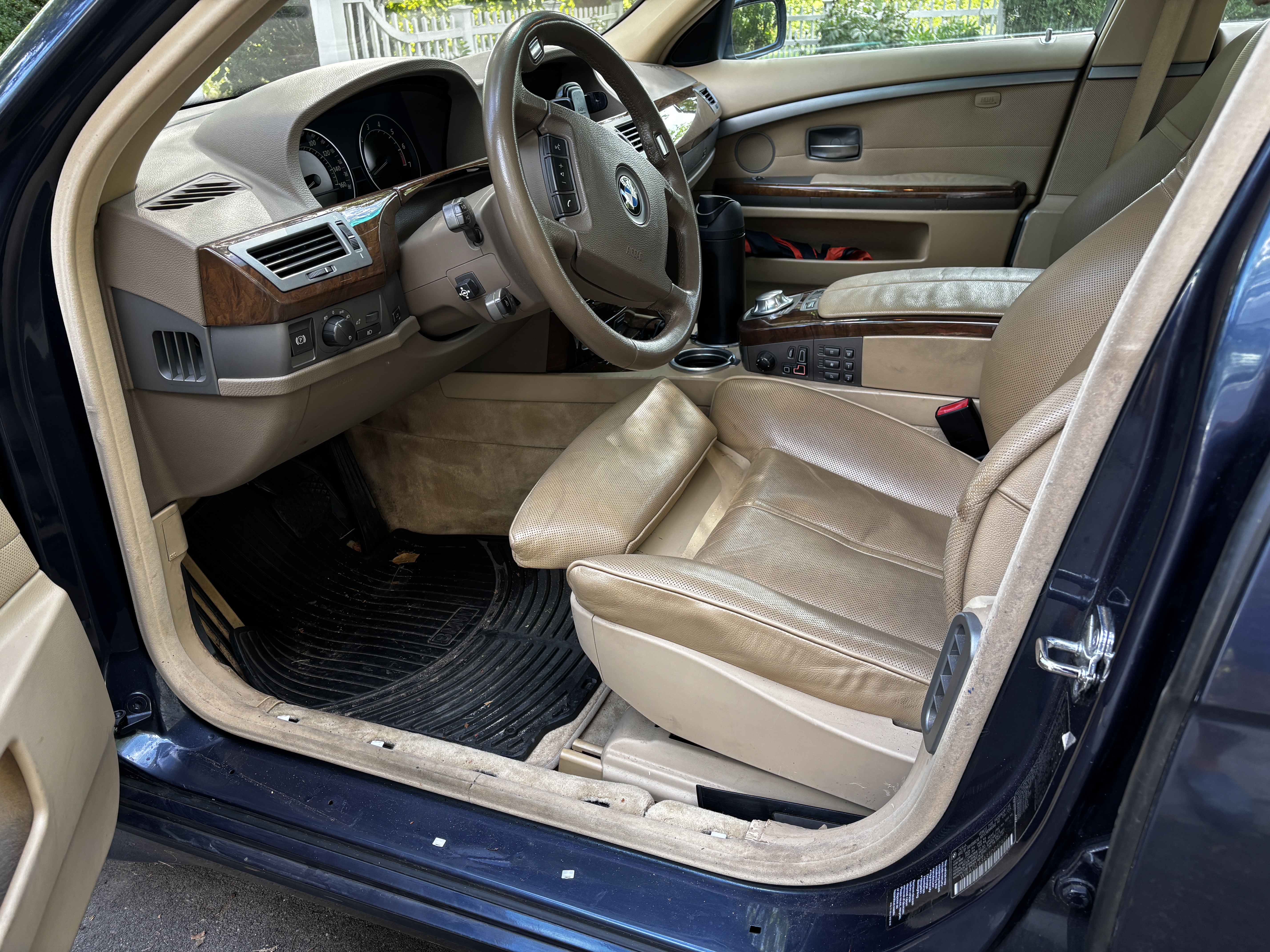 Used 2003 BMW 745i RWD image 10
