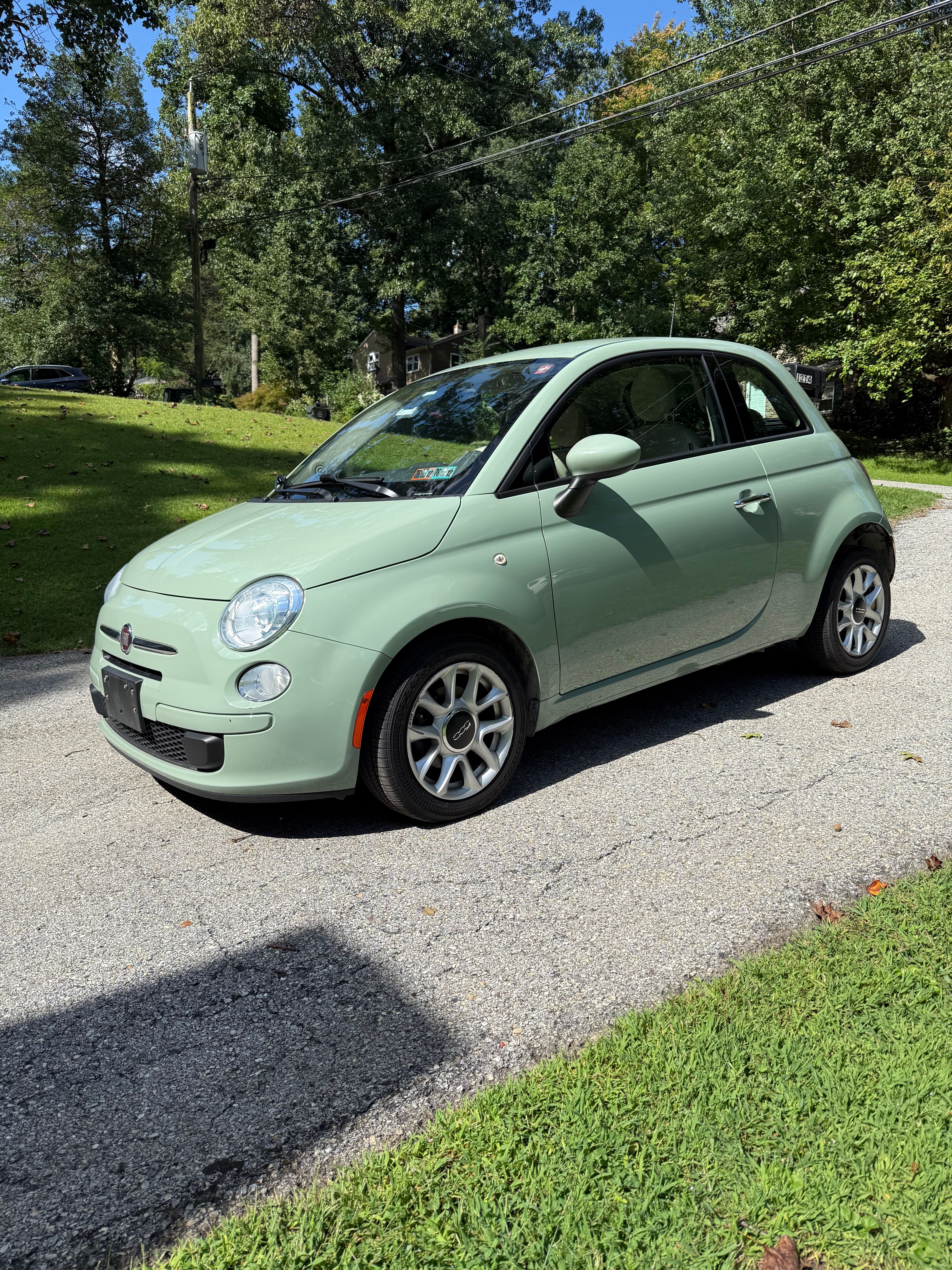 Used 2017 FIAT 500 Pop FWD image 2