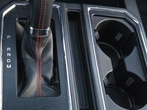 Used 2019 Ford F150 Lariat w/ Equipment Group 502A Luxury image 11