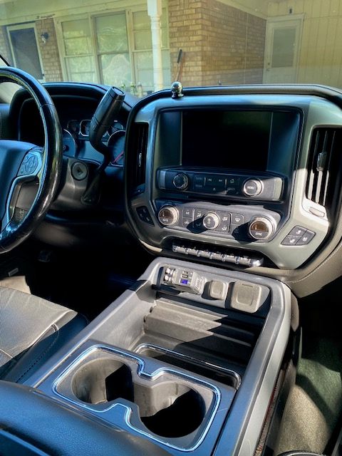Used 2018 Chevrolet Silverado 2500 LTZ w/ Duramax Plus Package AWD/4WD image 19