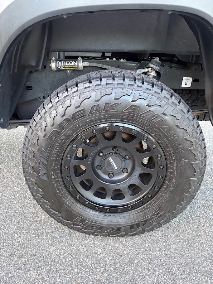 Used 2022 Toyota Tacoma TRD Off-Road w/ TRD Premium Off Road Package AWD/4WD image 24
