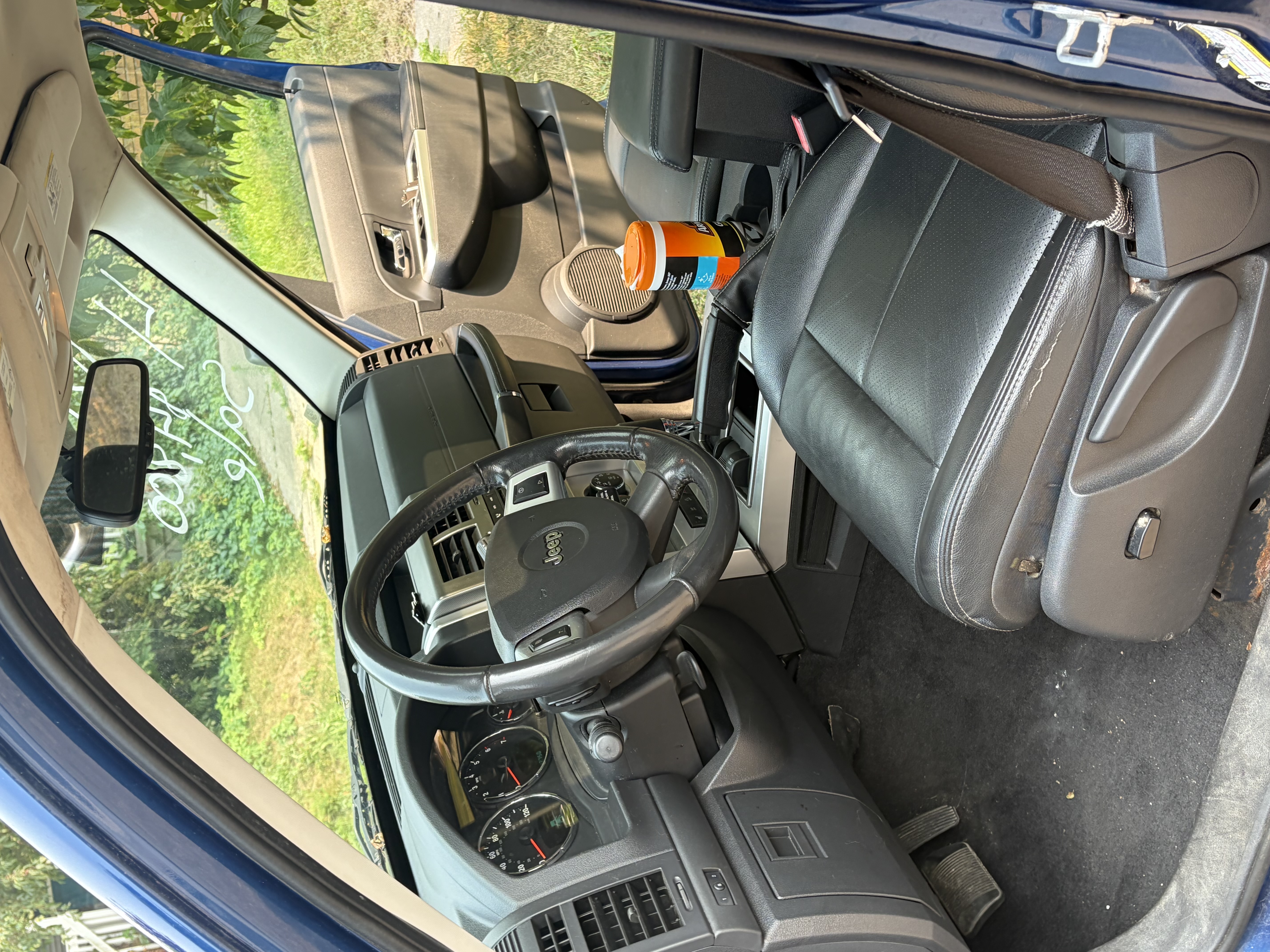 Used 2009 Jeep Liberty Limited w/ Premium Group II AWD/4WD image 8