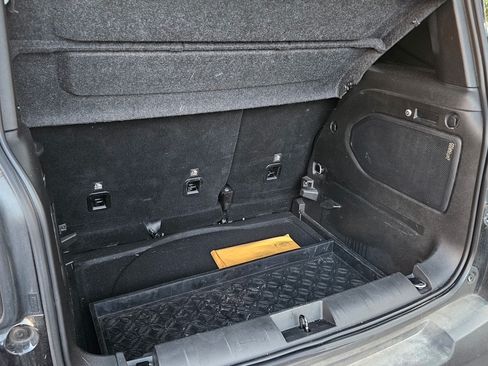 Used 2018 Jeep Renegade Altitude w/ Safety & Security Group image 18