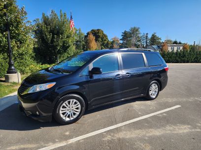 Used 2015 Toyota Sienna XLE