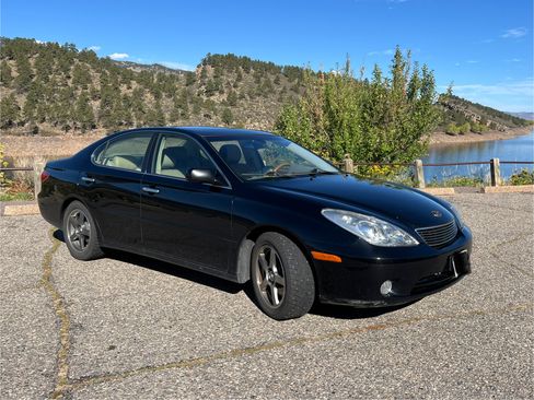 Used 2005 Lexus ES 330 FWD image 1