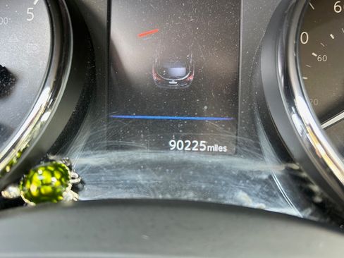 Used 2020 Nissan Rogue Sport S image 14