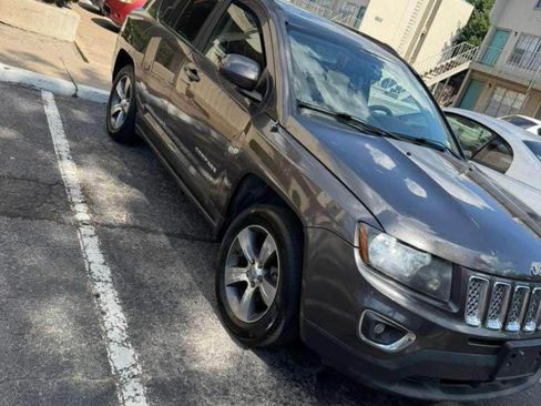 Used 2016 Jeep Compass High Altitude FWD image 4