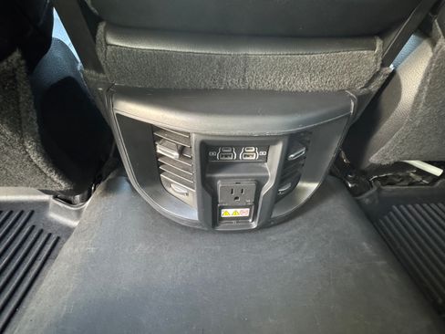 Used 2024 RAM 3500 Laramie image 13