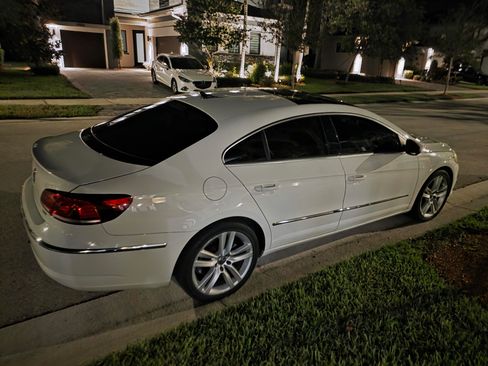 Used 2013 Volkswagen CC Lux image 1