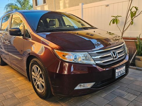 Used 2013 Honda Odyssey EX-L image 2