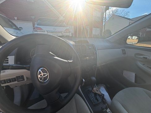 Used 2012 Toyota Corolla LE image 4