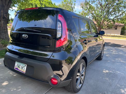 Used 2015 Kia Soul image 12