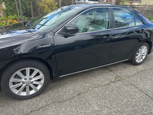 Used 2013 Toyota Camry XLE w/ Leather Pkg image 22