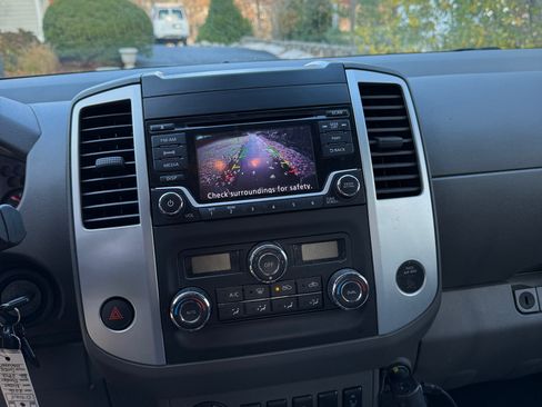 Used 2016 Nissan Frontier SV w/ SV Value Truck Pkg image 13