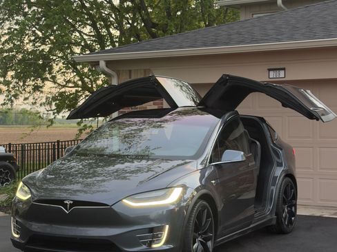 Used 2020 Tesla Model X AWD/4WD image 1