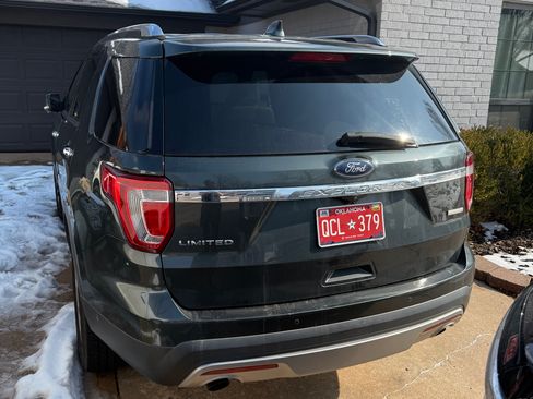 Used 2016 Ford Explorer Limited w/ Equipment Group 301A image 8