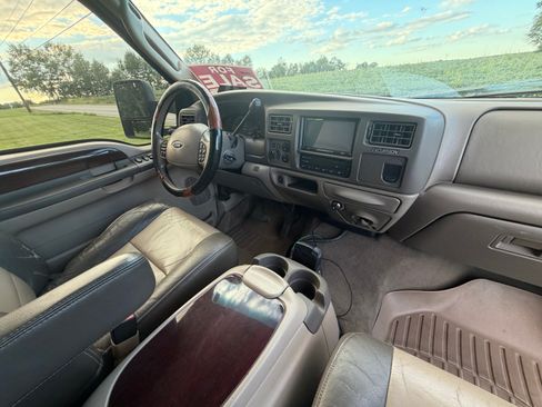 Used 2004 Ford Excursion Eddie Bauer AWD/4WD image 9
