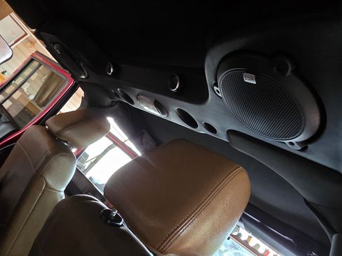 Used 2011 Jeep Wrangler Unlimited Sahara w/ Dual Top Group image 22