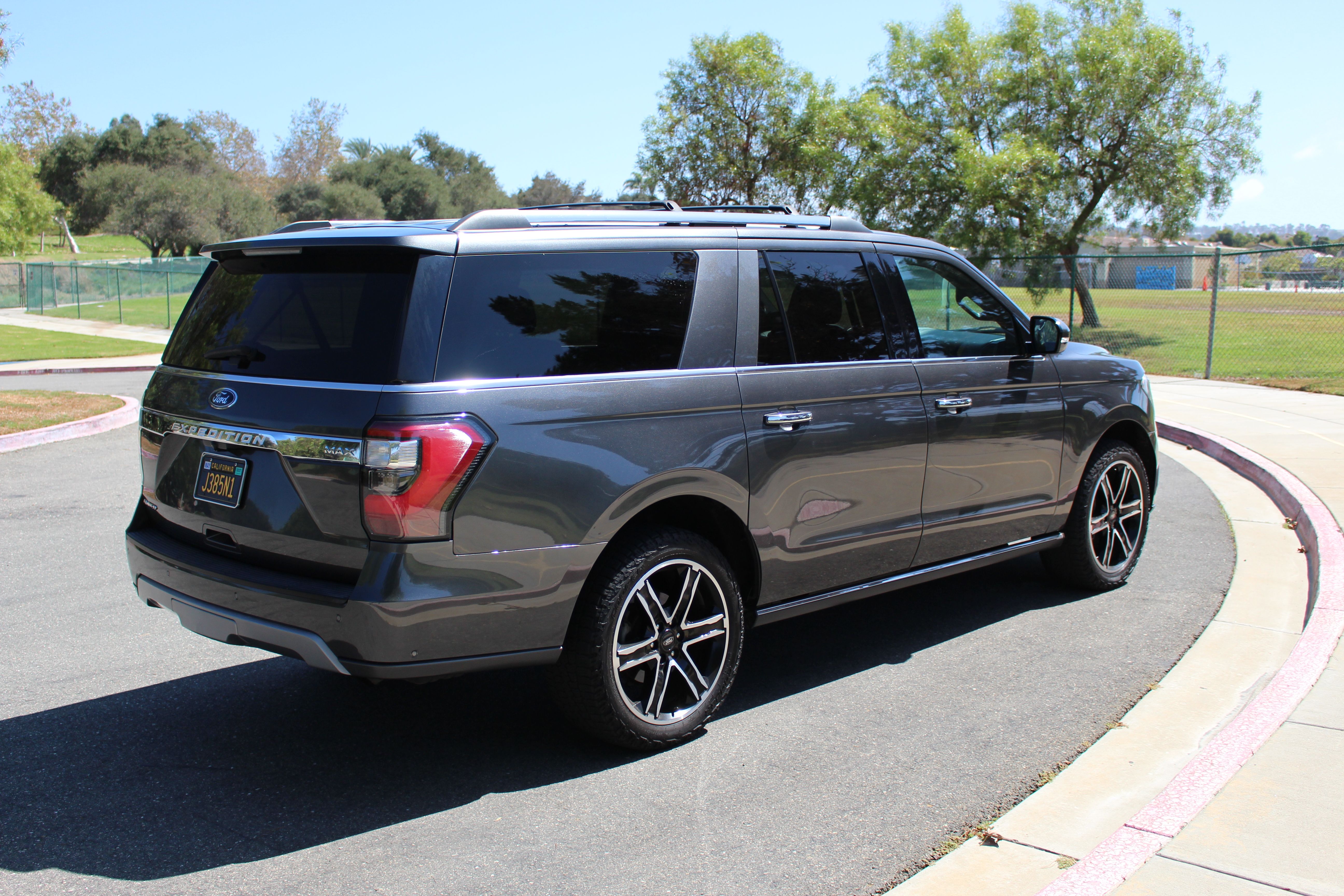 Used 2021 Ford Expedition Max Limited AWD/4WD image 6