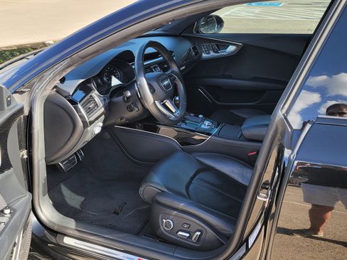 Used 2016 Audi RS 7 Prestige w/ Carbon-Optic Package image 13