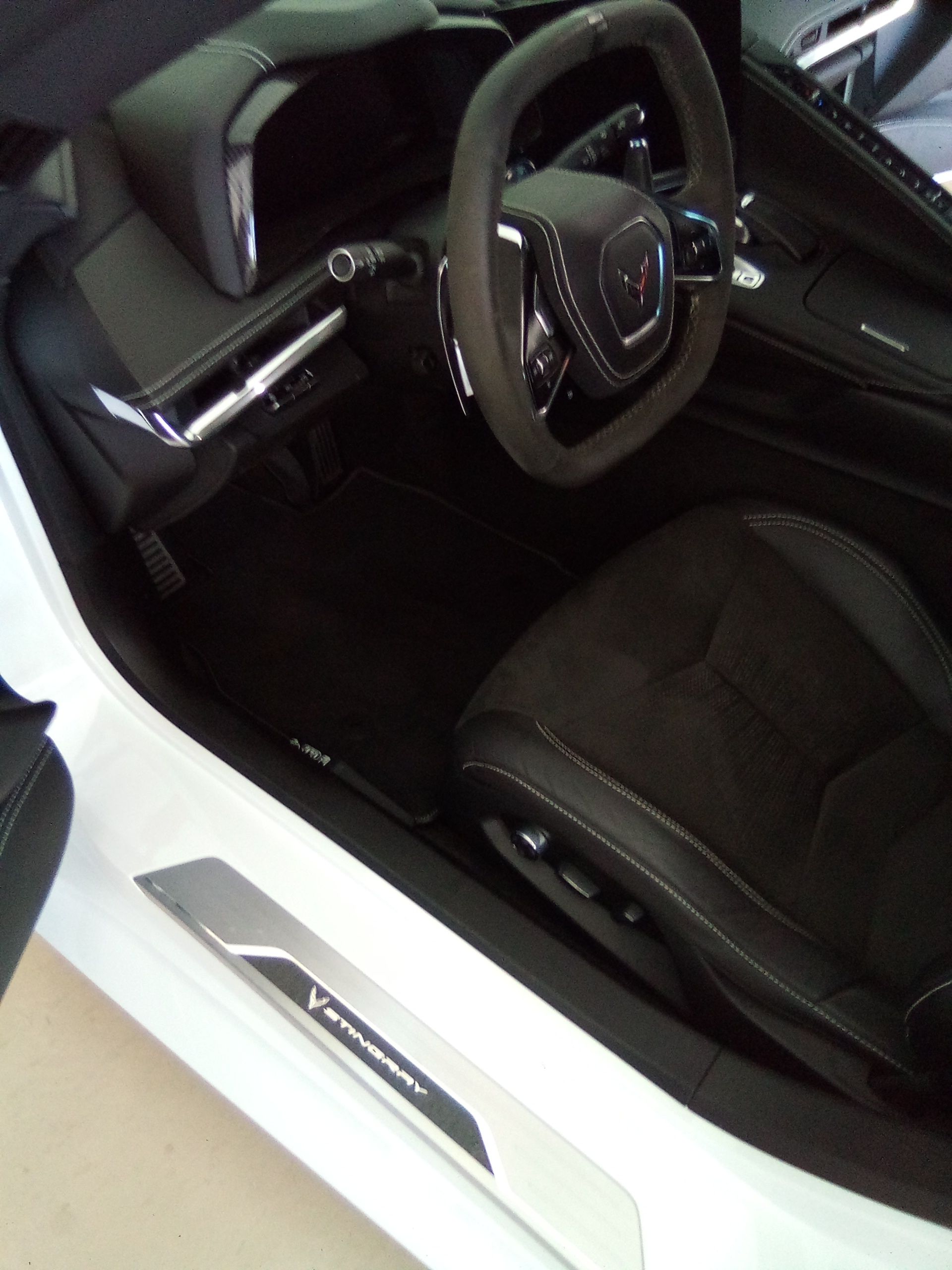 Used 2020 Chevrolet Corvette Stingray Premium Cpe w/ 3LT Preferred Equipment Group RWD image 14