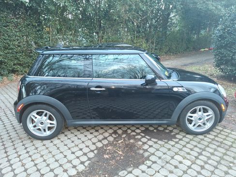 Used 2010 MINI Cooper S image 4