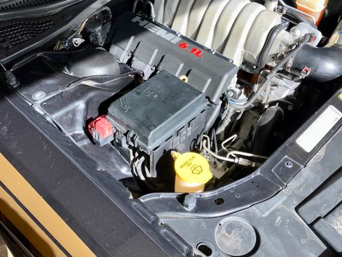 Used 2009 Dodge Challenger SRT8 w/ SRT Option Group II image 17