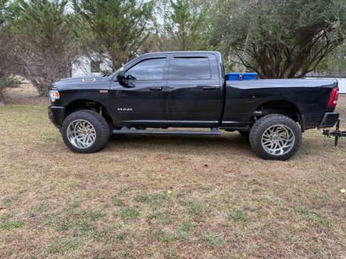 Used 2019 RAM 2500 Big Horn w/ Towing Technology Group image 2