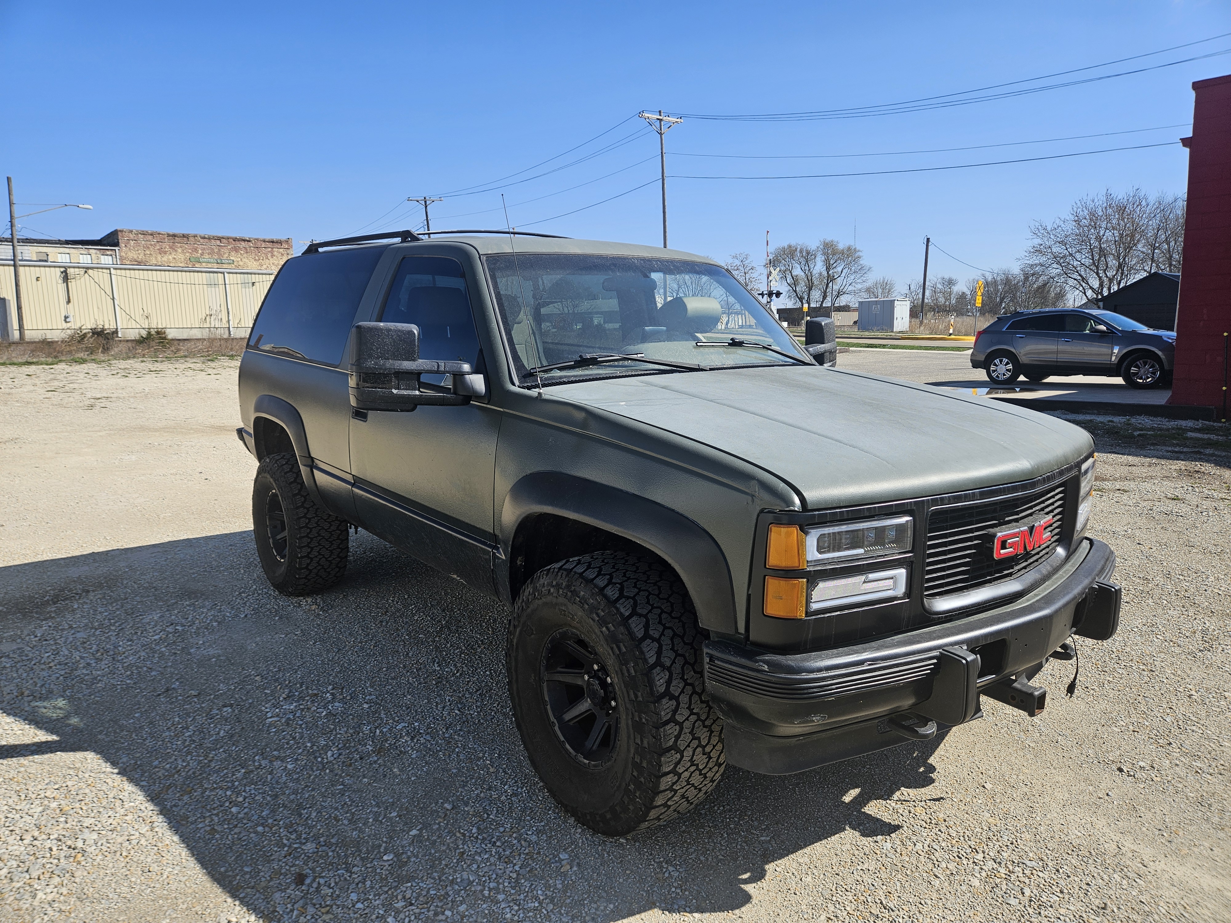 Used 1995 GMC Yukon 4WD 2-Door image 4